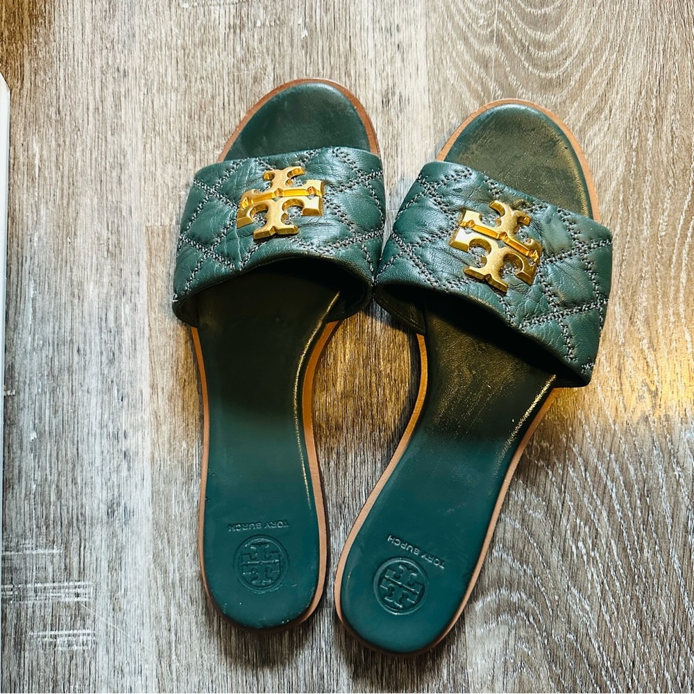 Leather Tory Burch flat sandals size 10